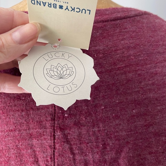 BNWT Lucky Brand Lucky Lotus tee elephants yoga S - Picture 7 of 8